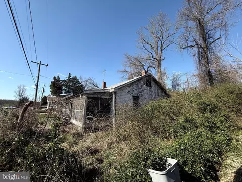 18512 Corby St, Triangle, VA 22172 photo 4