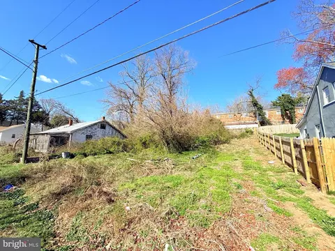 18510 Corby St, Triangle, VA 22172 photo 3