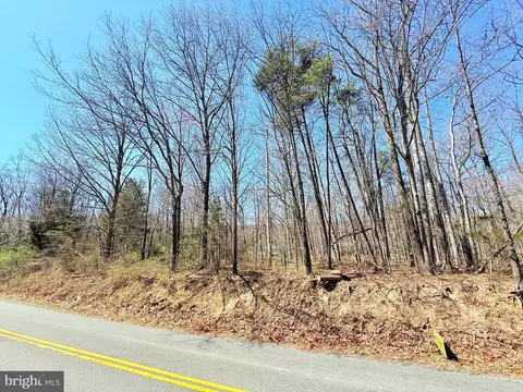 2708 Mountain Rd, Haymarket, VA 20169