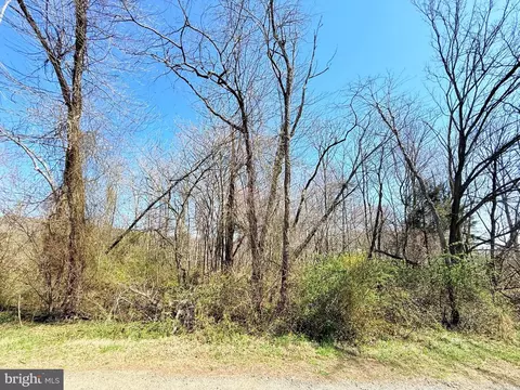 14619 Aden Rd, Manassas, VA 20112