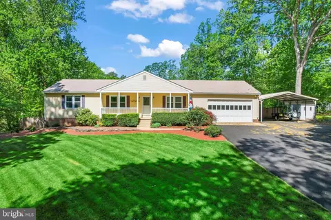 13430 Carriage Hill Dr, Manassas, VA 20112