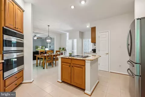 Kitchen - 13109 Crestbrook Dr, Manassas, VA 20112 photo 2 of 2