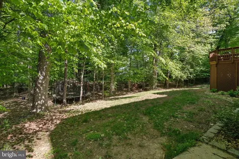 Exterior - 13109 Crestbrook Dr, Manassas, VA 20112 photo 6 of 6