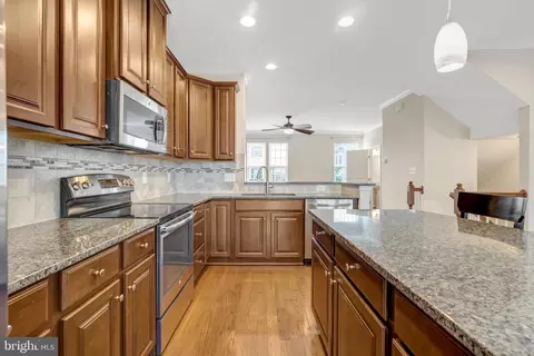 Kitchen - 14123 Haro Trl, Gainesville, VA 20155 photo 1 of 1