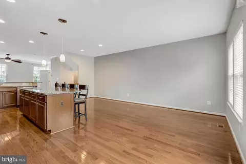 Living - 14123 Haro Trl, Gainesville, VA 20155 photo 3 of 4