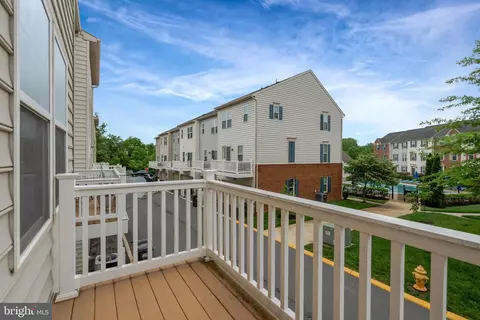Exterior - 14123 Haro Trl, Gainesville, VA 20155 photo 5 of 8