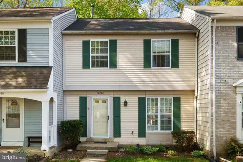 12298 Dapple Gray Ct, Woodbridge, VA 22192