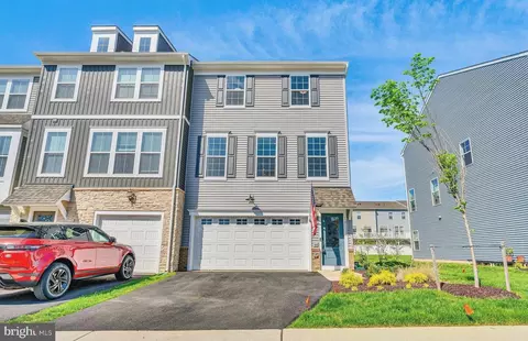 10622 Sheffield Glen Ln, Manassas, VA 20112