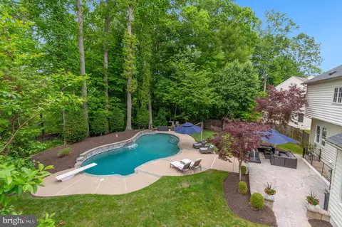 7820 Elsinore Dr, Manassas, VA 20112