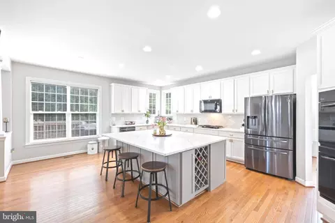 Kitchen - 14401 Broadwinged Dr, Gainesville, VA 20155 photo 2 of 5