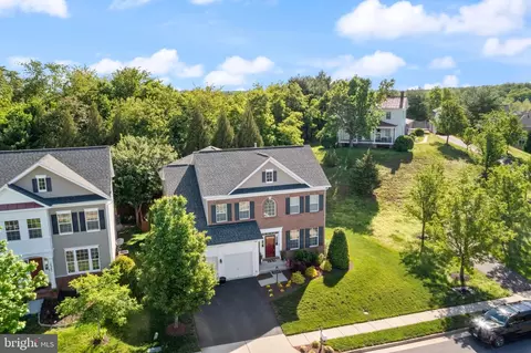 View/Area - 14401 Broadwinged Dr, Gainesville, VA 20155 photo 3 of 8