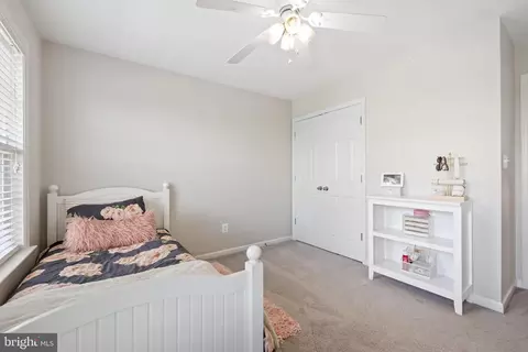 Bedroom - 14401 Broadwinged Dr, Gainesville, VA 20155 photo 7 of 12