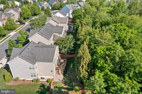 View/Area - 14401 Broadwinged Dr, Gainesville, VA 20155 photo 5 of 8