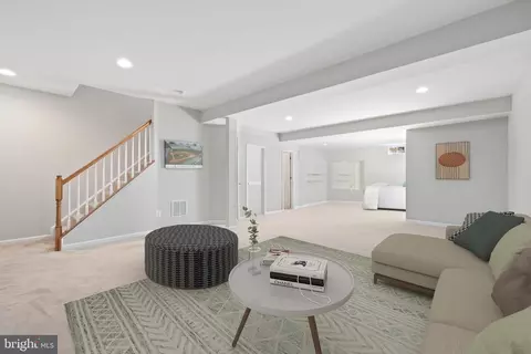 Living - 14401 Broadwinged Dr, Gainesville, VA 20155 photo 3 of 4