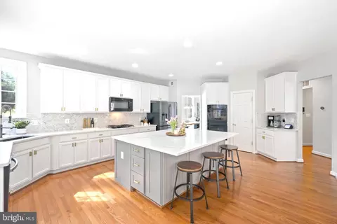 Kitchen - 14401 Broadwinged Dr, Gainesville, VA 20155 photo 3 of 5