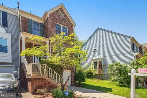 7933 Blue Gray Cir, Manassas, VA 20109