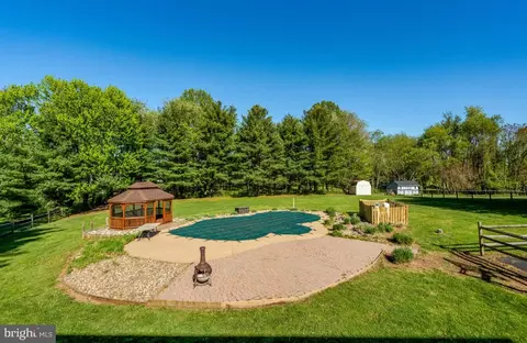 Exterior - 4187 Stepney Dr, Gainesville, VA 20155 photo 1 of 8