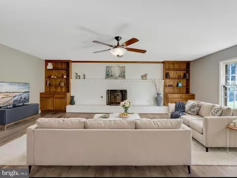 Living - 4187 Stepney Dr, Gainesville, VA 20155 photo 1 of 2