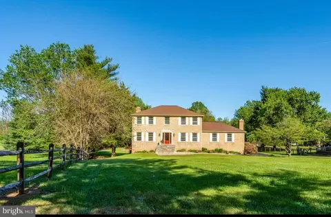 Exterior - 4187 Stepney Dr, Gainesville, VA 20155 photo 8 of 8