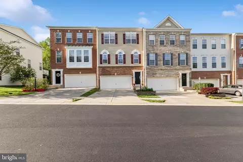 16067 Pitner St, Haymarket, VA 20169