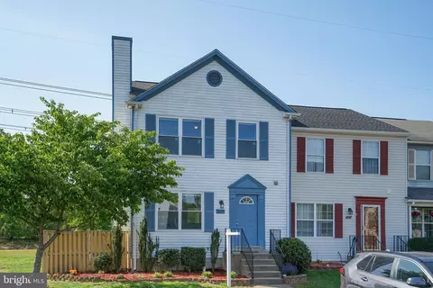 3655 Dahlgren Pl, Dumfries, VA 22026