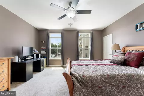 Bedroom - 7494 Brunson Cir, Gainesville, VA 20155 photo 5 of 7