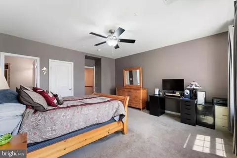 Bedroom - 7494 Brunson Cir, Gainesville, VA 20155 photo 7 of 7