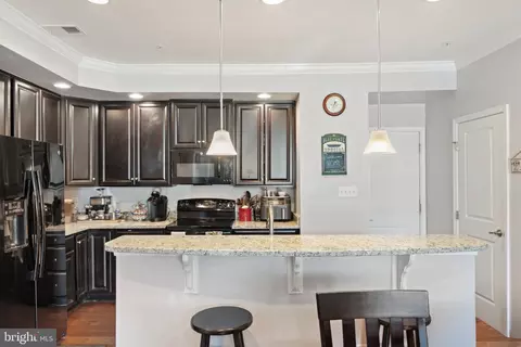Kitchen - 7494 Brunson Cir, Gainesville, VA 20155 photo 5 of 6