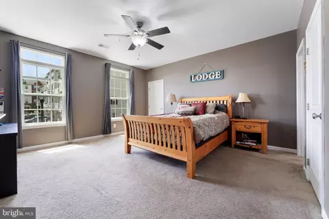 Bedroom - 7494 Brunson Cir, Gainesville, VA 20155 photo 4 of 7