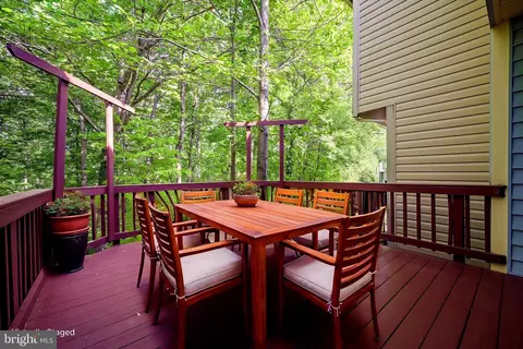 4238 Jonathan Ct, Dumfries, VA 22025 photo 12