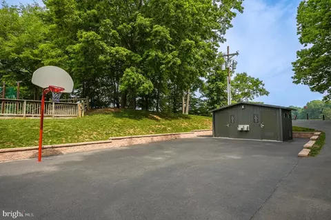 4238 Jonathan Ct, Dumfries, VA 22025 photo 21