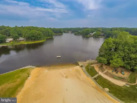 4238 Jonathan Ct, Dumfries, VA 22025 photo 19