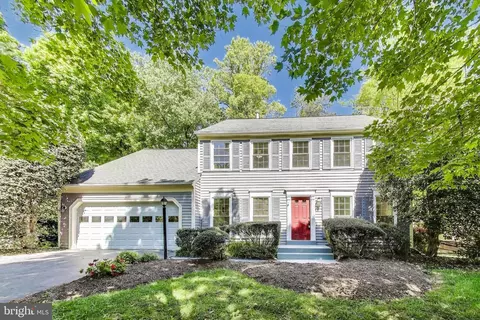 12148 Darnley Rd, Woodbridge, VA 22192
