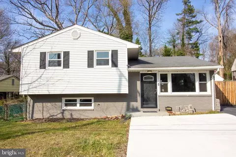 18907 Barnette Cir, Triangle, VA 22172 photo 3