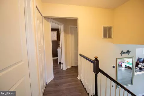 18907 Barnette Cir, Triangle, VA 22172 photo 13