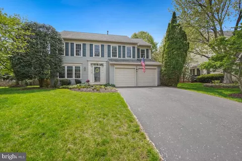 8183 Lone Oak Ct, Manassas, VA 20111