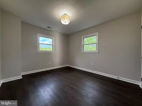 Bedroom - 9535 Damascus Dr, Manassas, VA 20109 photo 6 of 7