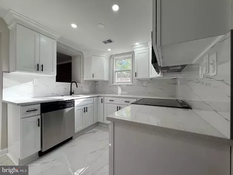 Kitchen - 9535 Damascus Dr, Manassas, VA 20109 photo 2 of 2