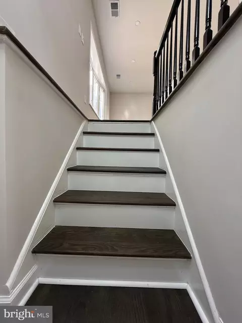Entry Way - 9535 Damascus Dr, Manassas, VA 20109 photo 5 of 7