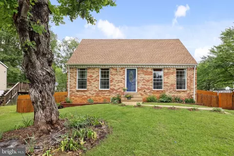 5366 Seneca Ct, Woodbridge, VA 22193