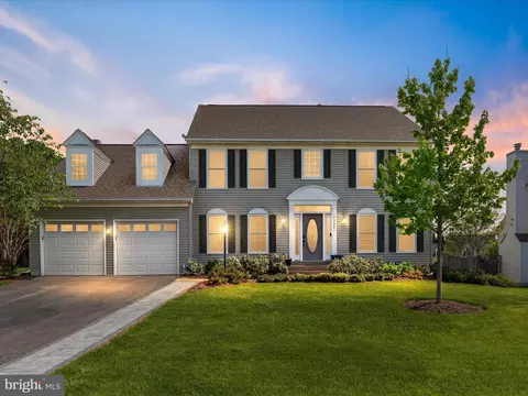 13221 Scottish Hunt Ln, Bristow, VA 20136