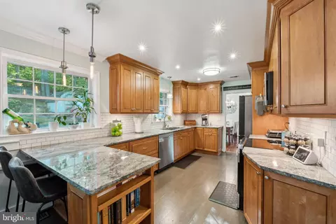 18600 Cabin Rd, Triangle, VA 22172 photo 19
