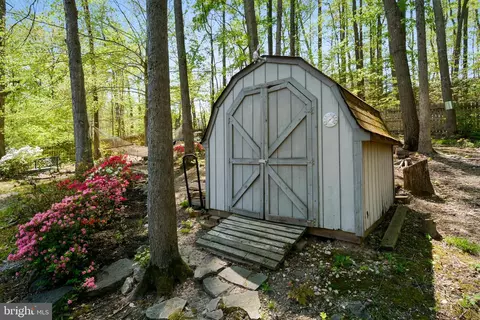 18600 Cabin Rd, Triangle, VA 22172 photo 10