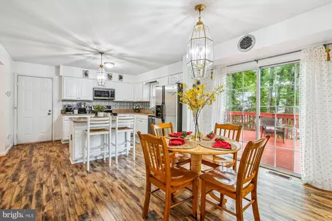 3863 Oriole Ct, Dumfries, VA 22025 photo 8
