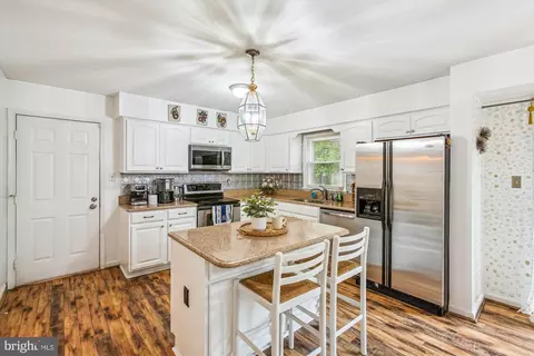 3863 Oriole Ct, Dumfries, VA 22025 photo 6