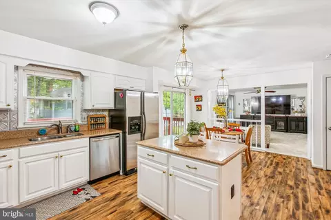 3863 Oriole Ct, Dumfries, VA 22025 photo 7