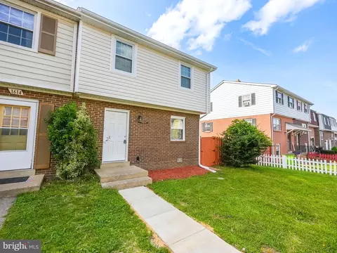 1612 Fort Fisher Ct, Dumfries, VA 22026