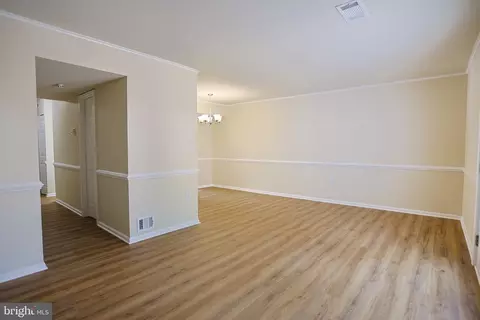 8193 Community Dr, Manassas, VA 20109 photo 18
