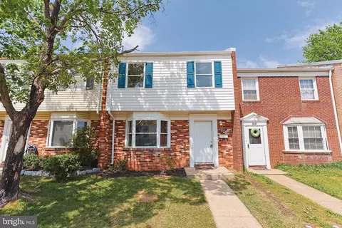 8193 Community Dr, Manassas, VA 20109 photo 2