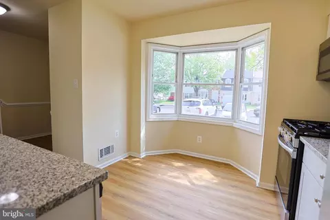 8193 Community Dr, Manassas, VA 20109 photo 11